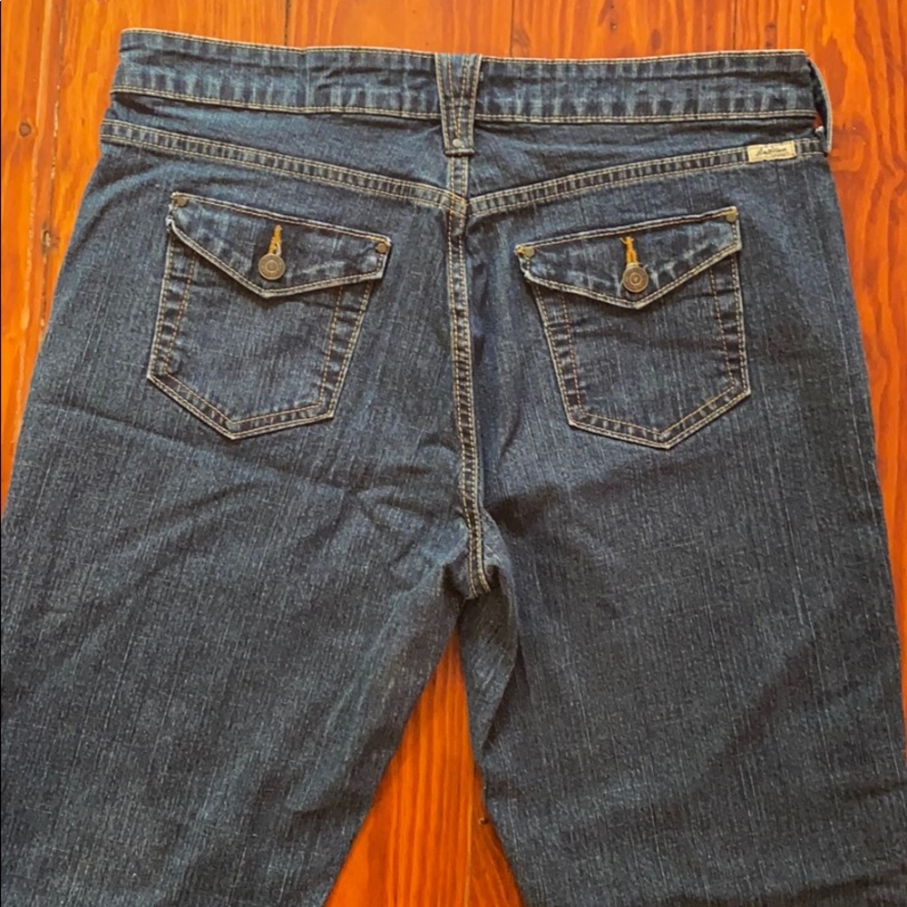 Levi’s Stretch bootcut jeans button pockets seams FINAL